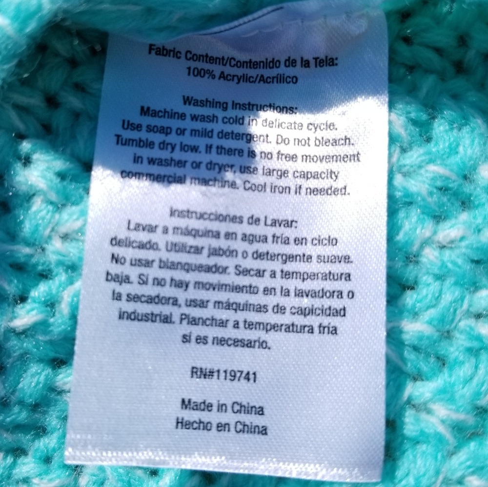 NWT Mermaid Tail knit Throw - Picture 7 of 8